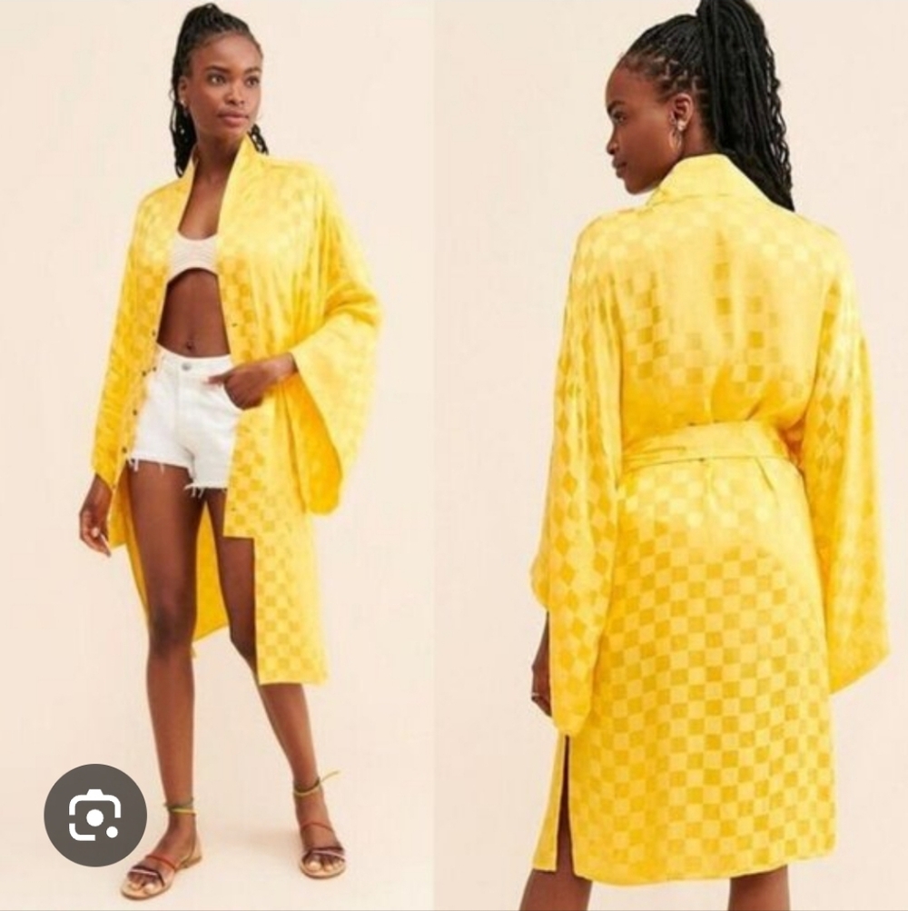 Jen's Pirate Booty Yellow Checkered Oversized  Kimono /‎ Dress